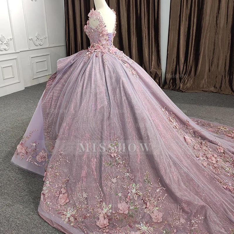 Misshow Lilac Tulle Quinceanera Dress V-Neck Lace Appliques & Beaded Tiered Ball Gown for Sweet 16 or Princess Parties