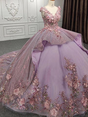 Misshow Lilac Tulle Quinceanera Dress V-Neck Lace Appliques & Beaded Tiered Ball Gown for Sweet 16 or Princess Parties