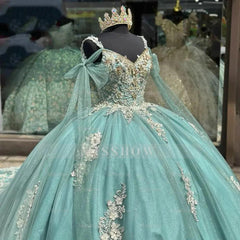 Misshow Mint Green Quinceanera Ball Gown Sparkling Tulle 3D Floral Appliques & Beaded Sweetheart Neckline for 2024
