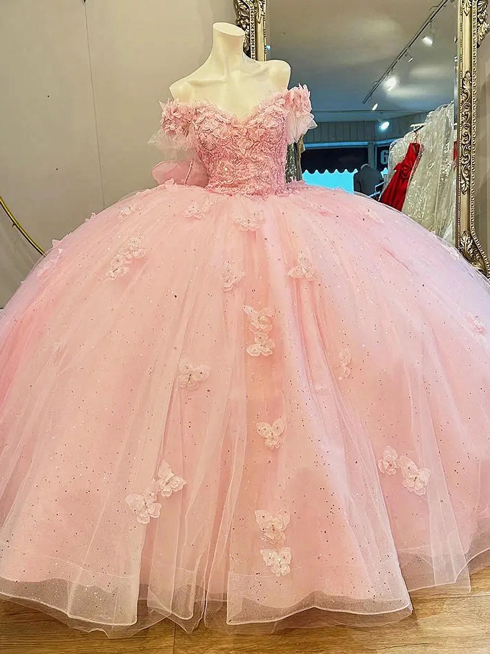 Misshow Off-Shoulder Ball Gown with Floral Lace Appliques Baby Pink Tulle Quinceanera Dress for Sweet 16 & Princess Birthday Parties