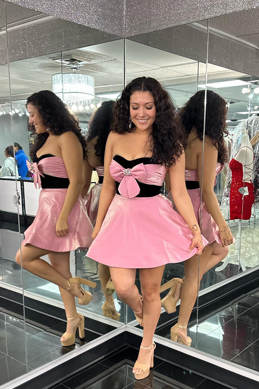 Misshow Pink A Line Sweetheart Short Homecoming Dress/Mini Dress With Bow