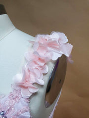 Misshow Pink Tulle Princess Gown V-Neck 3D Floral Lace & Beaded Quinceanera Dress for Sweet 16