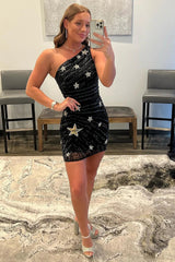 Misshow Sheath One Shoulder Black Sequins Short Homecoming Dress/Mini Dress with Star