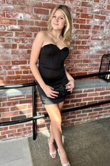 Misshow Simple Black Corset Sweetheart Sleeveless Tight Satin Homecoming Dress/Mini Dress