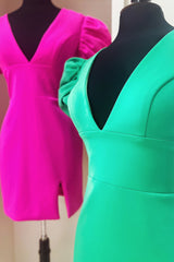 Misshow Simple Fuchsia V-Neck Short Sleeves Tight Short Homecoming Dress/Mini Dress