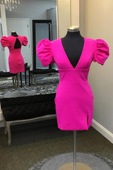 Misshow Simple Fuchsia V-Neck Short Sleeves Tight Short Homecoming Dress/Mini Dress