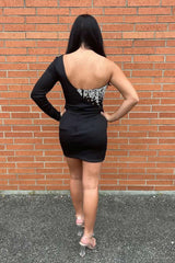 Misshow Sparkly Black BeadedOne Shoulder One Sleeve Tight Short Homecoming Dress/Mini Dress