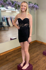 Misshow Sparkly Black Corset Sequins Tight Short Homecoming Dress/Mini Dress with Lace