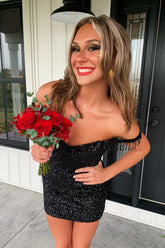 Misshow Sparkly Black Off The Shoulder Tight Short Homecoming Dress/Mini Dress with Fringes