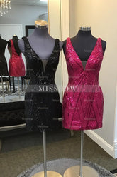 Misshow Sparkly Black Sequins V-Neck Tight Short Homecoming Dress/Mini Dress