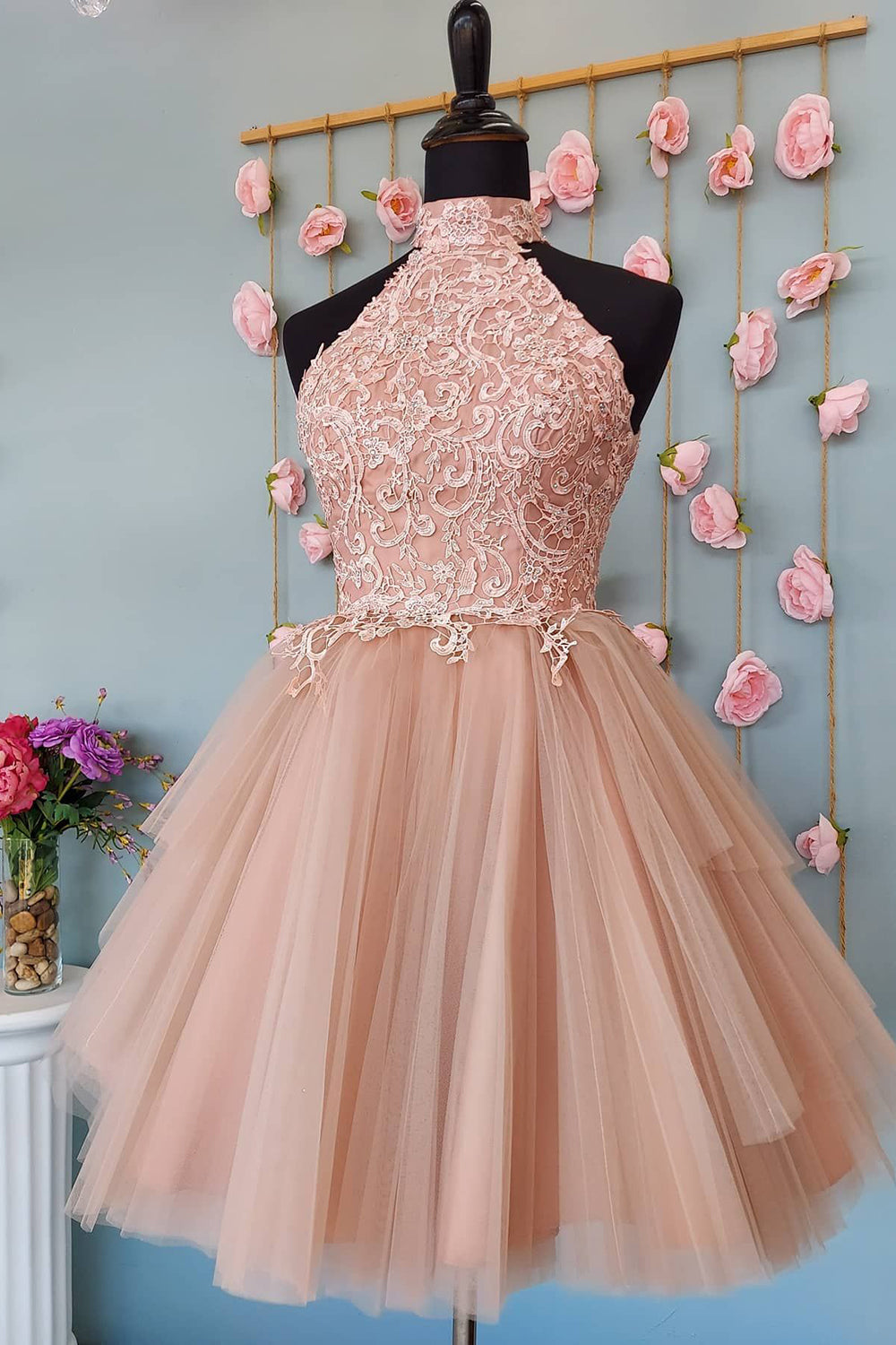 Misshow Sparkly Blush A-Line Short Tulle Homecoming Dress/Mini Dress with Lace