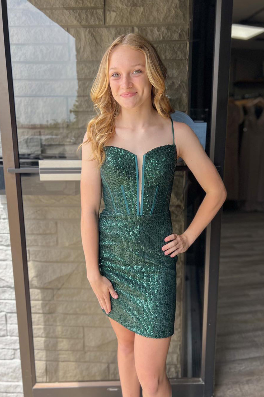 Misshow Sparkly Dark Green Corset Sequins Sleeveless Tight Homecoming Dress/Mini Dress