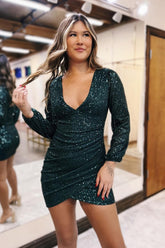 Misshow Sparkly Dark Green Long Sleeeves Tight Short Homecoming Dress/Mini Dress