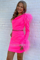 Misshow Sparkly Fuchsia One Shoulder Sequined Tight Short Homecoming Dress/Mini Dress with Feathers
