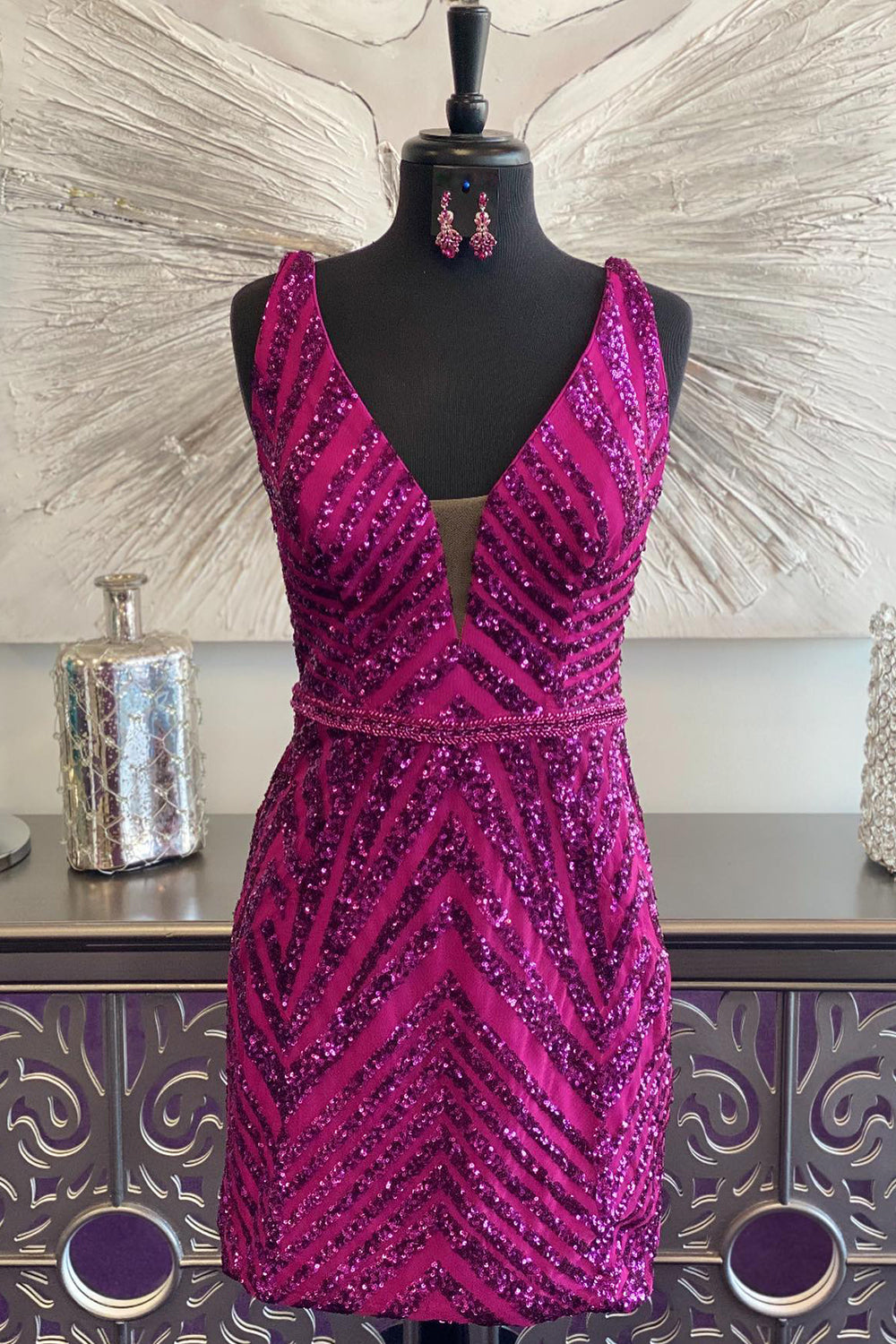 Misshow Sparkly Fuchsia Sequined Backless Tight Short Homecoming Dress/Mini Dress
