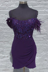 Misshow Sparkly Grape Sequins Spaghetti Straps Short Homecoming Dress/Mini Dress With Feathers