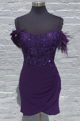 Misshow Sparkly Grape Sequins Spaghetti Straps Short Homecoming Dress/Mini Dress With Feathers