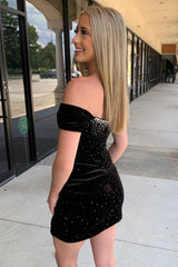 Misshow Sparkly Off the Shoulder Black Tight Short Homecoming Dress/Mini Dress with Slit