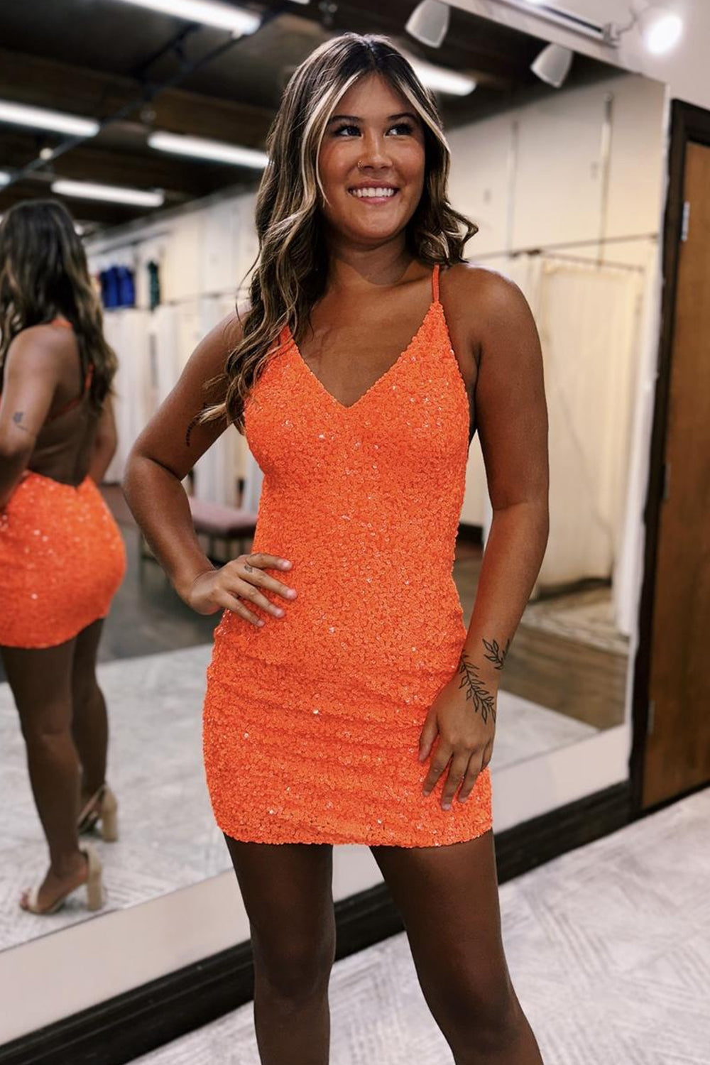 Misshow Sparkly Orange Sequins Backless Tight Short Homecoming Dress/Mini Dress
