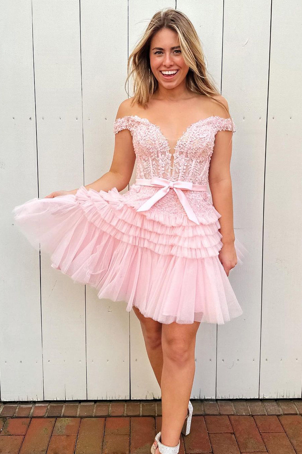 Misshow Sparkly Pink Tiered A-Line Tulle Short Homecoming Dress/Mini Dress with Lace