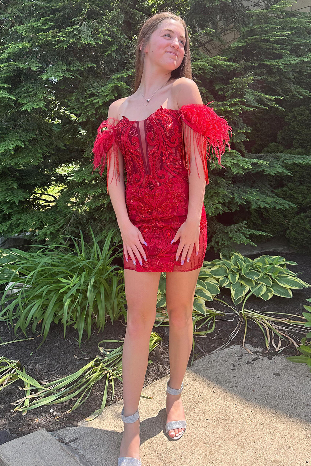 Misshow Sparkly Red Lace Corset Fringed Tight Short Homecoming Dress/Mini Dress with Feathers