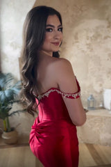 Misshow Sparkly Red Off The Shoulder Tight Short Homecoming Dress/Mini Dress with Beadings