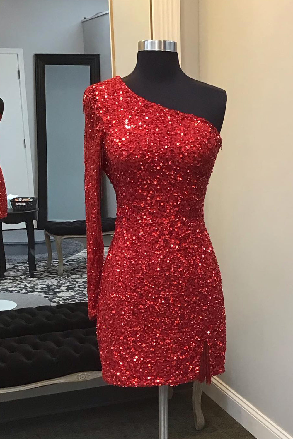 Misshow Sparkly Red One Shoulder Backless Sequins Fringed Tight Short Homecoming Dress/Mini Dress