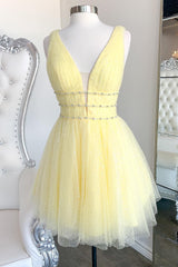 Misshow Sparkly Yellow Beaded Sequins A-Line Short Homecoming Dress/Mini Dress