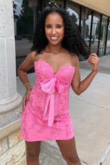 Misshow Sweetheart Pink Bodycon Short Homecoming Dress/Mini Dress with Appliques