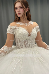 Misshow White Tulle Ball Gown Scoop Neck Lace Appliques & Pleated Skirt for Quinceanera Sweet 16 and Formal Evenings