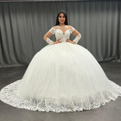Misshow White Tulle Ball Gown Scoop Neck Lace Appliques & Pleated Skirt for Quinceanera Sweet 16 and Formal Evenings