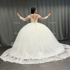 Misshow White Tulle Ball Gown Scoop Neck Lace Appliques & Pleated Skirt for Quinceanera Sweet 16 and Formal Evenings