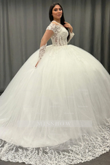 Misshow White Tulle Ball Gown Scoop Neck Lace Appliques & Pleated Skirt for Quinceanera Sweet 16 and Formal Evenings