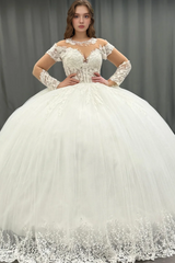 Misshow White Tulle Ball Gown Scoop Neck Lace Appliques & Pleated Skirt for Quinceanera Sweet 16 and Formal Evenings
