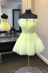 Misshow Yellow A Line Tiered Tulle Short Homecoming Dress/Mini Dress
