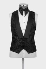 Modern Pink Peaked Lapel Three-Piece Prom Suit