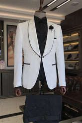 New White Three-Piece Jacquard Shawl Lapel Wedding Suit for Men