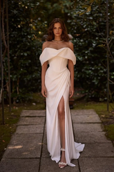 Off the Shoulder Sleeveless Long Mermaid Formal Dress With Split Pleated