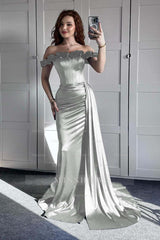Off the Shoulder Sleeveless Mermaid Long Formal Dress With Ruffles