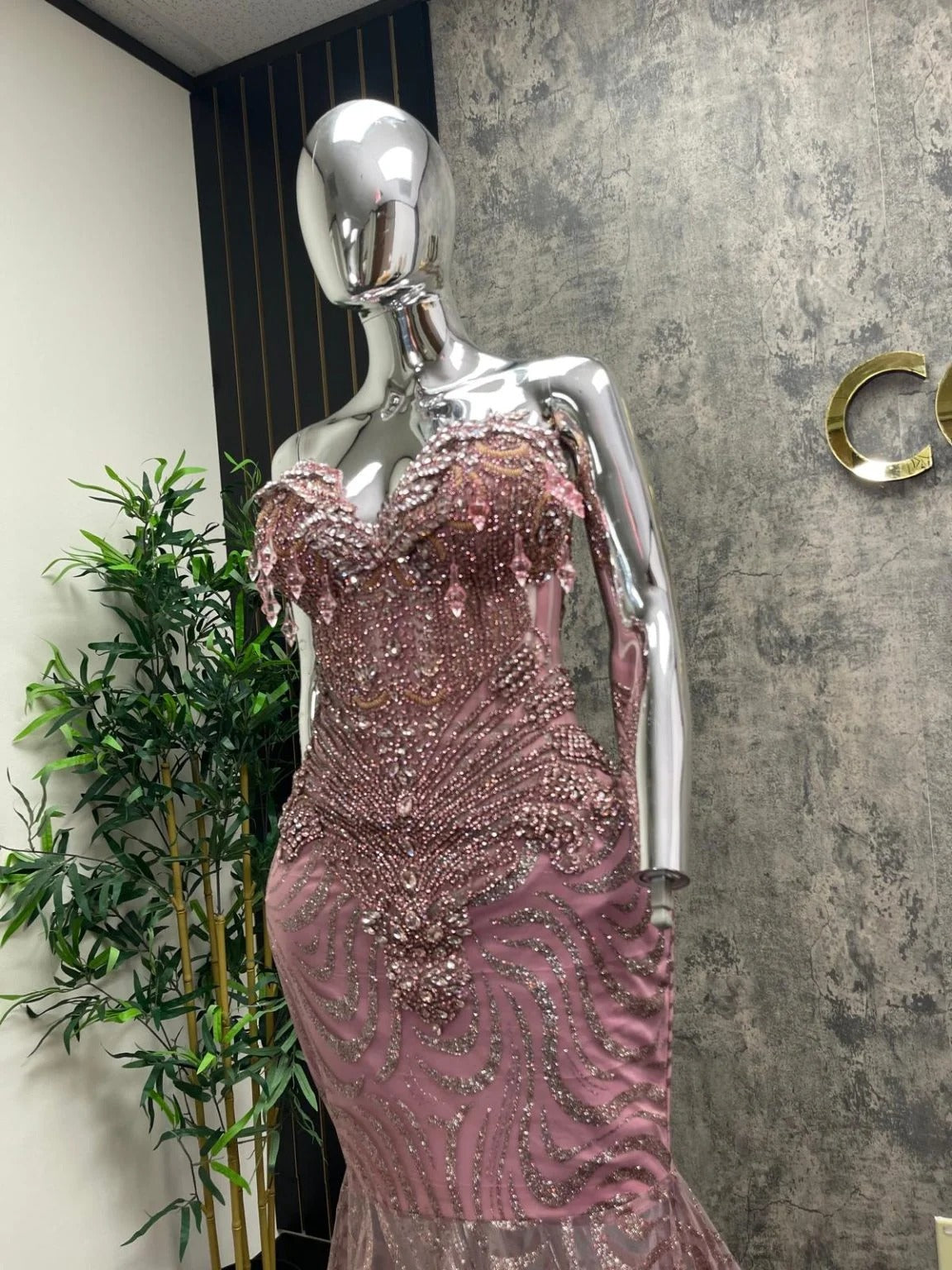 Pink Mermaid Prom Dress Strapless Sweetheart Crystal Beaded 3D Floral Applique Rose Gold Sequin Wave Lace Corset Court Train Gown