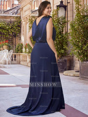 Plus Size V-Neck Sleeveless A-Line Princess Floor-Length Mother of the Bride Dress with Ruched Details