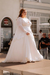 Plus Size White A-Line Wedding Dress V Neck Long Bishop Sleeves Lace Bodice Starlight Tulle Boho Bridal Gown