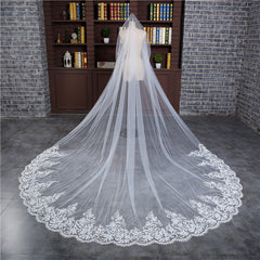 Princess Cute Lace Wedding Veils with Appliques