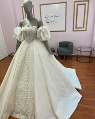 Princess Long Ivory Strapless Ball Gown Wedding Dress with Appliques and Detachable Sleeves