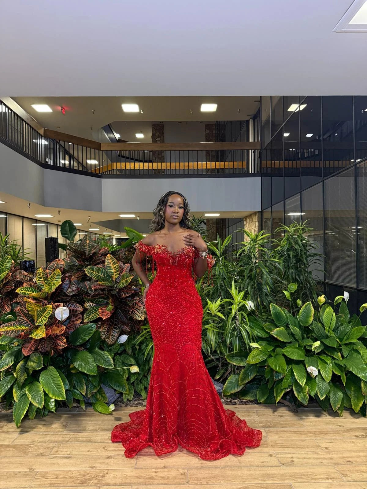 Red Mermaid Prom Dress Off Shoulder Sweetheart 3D Crystal Floral Leaf Applique Fringe Tassel Neckline Gold Geometric Beaded Sequin Sweep Train Gown