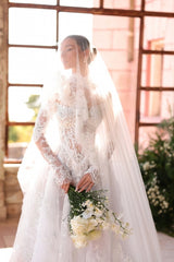 Romantic White A-Line High Neck Long Sleeves Ball Gown Lace Tulle Long Wedding Dresses
