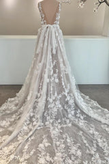 Romantic White A-Line V-Neck Sleeveless Backless Lace Cathedral Train Long Tulle Wedding Dresses