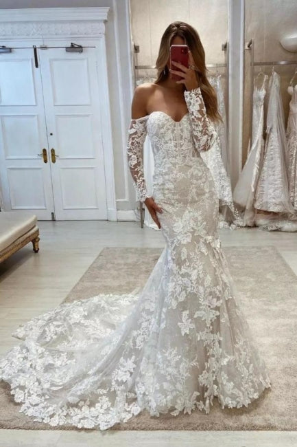 Romantic White Mermaid Sweetheart Off-The-Shoulder Long Sleeve Lace Court Train Tulle Wedding Dress With Appliques