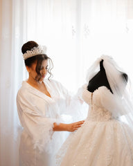 Romantic White Strapless Ball Gown Off-The-Shoulder Sequined Lace Sleeveless Long Tulle Wedding Dresses