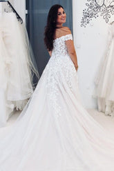 Romantic White Sweetheart A-Line Off-The-Shoulder Floor-Length Tulle Long Lace Wedding Dresses With Appliques